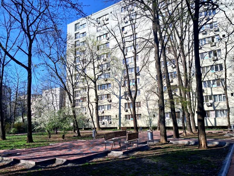 Titan, metrou 15 minute