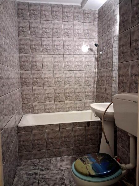 Titan, metrou 15 minute