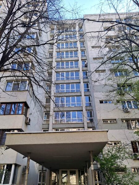 Titan, metrou 15 minute